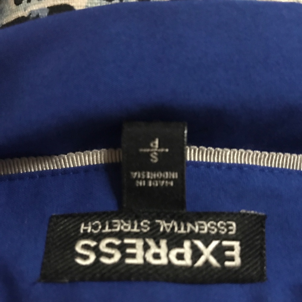 Express Essential Stretch Button Down Top - image 4